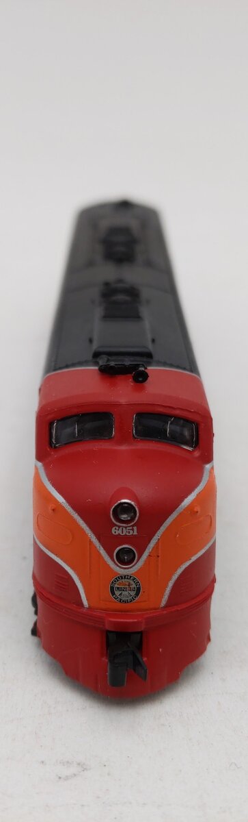 Life Like 7234 N Scale Southern Pacific E8 Diesel Locomotive #6051 EX/Box