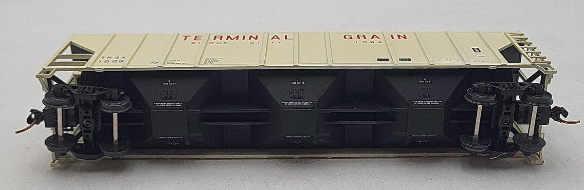 American Models S Scale Terminal Grain 3-Bay Cover Hopper #1009 EX/Box