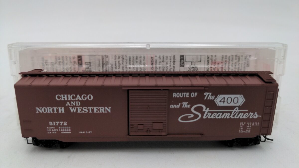 Micro-Trains 03100110 N Chicago & North Western 50' Single Door Boxcar #51722 EX/Box