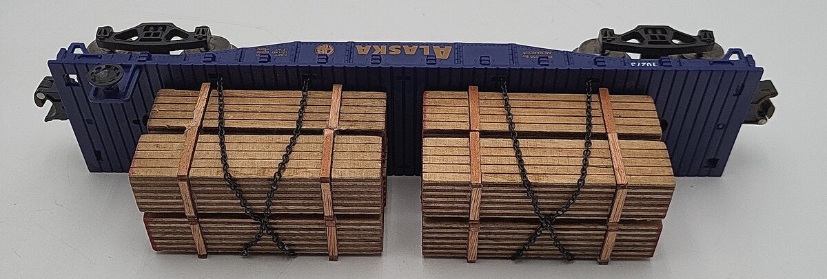 Menards 279-0840 O Gauge Alaska Flatcar W/ Lumber Load #10273 LN/Box