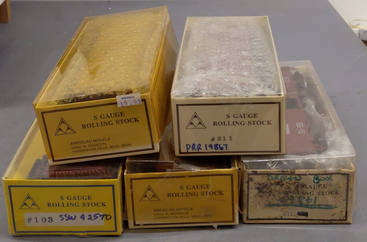 American Models S Scale Assorted Freight Cars #19867,69861,42570,6957,26903 [5] VG/Box