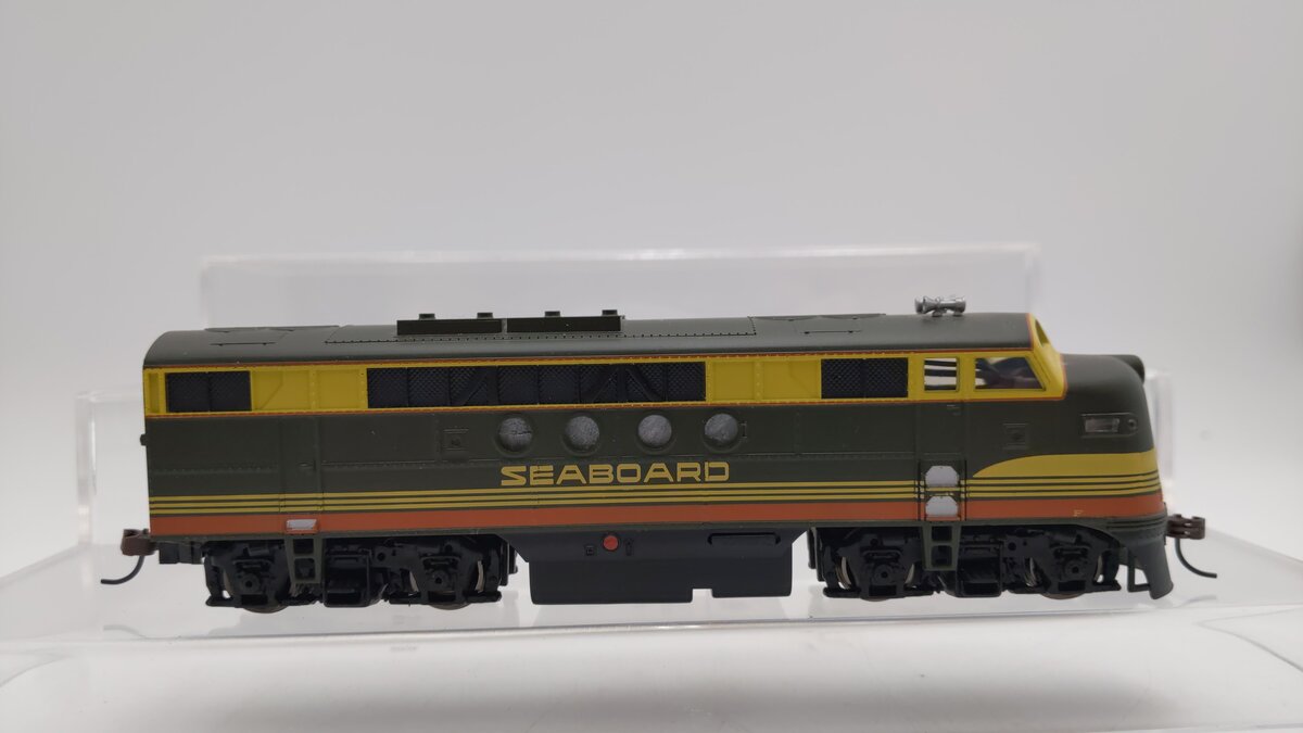 Bachmann 11705 HO Seaboard Air Line EMD FT-A Unit Diesel Locomotive EX