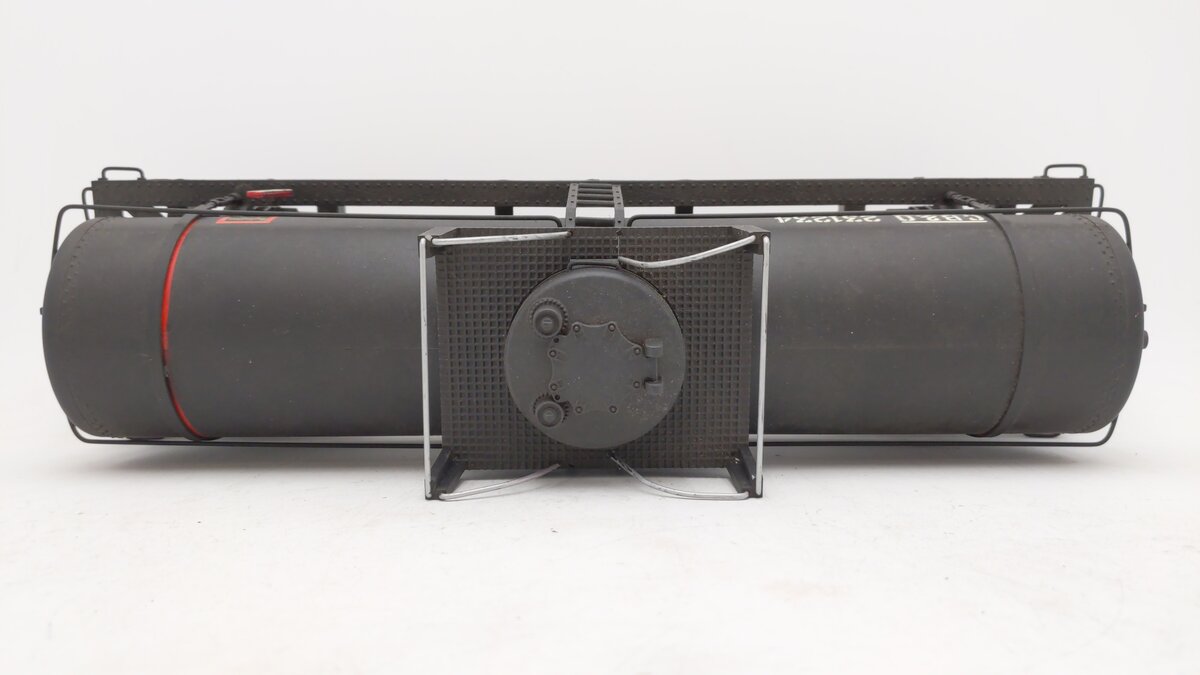USA Trains R15111 G Chicago, Burlington, & Quincy 10,000-Gallon Tank Car #231234