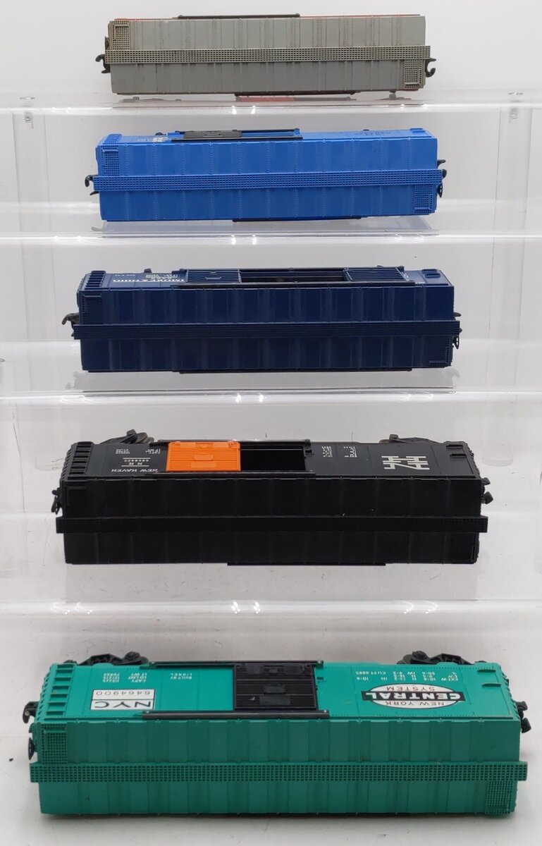 Lionel Vintage O Gauge Boxcars #34941,6468,6464425,6464475,6464900 [5] VG