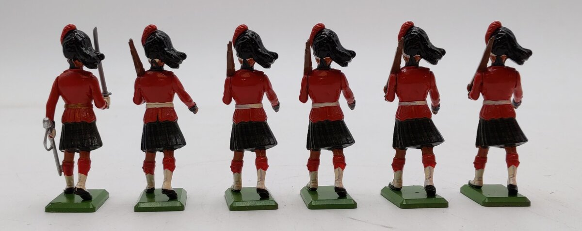 Britains British-Regiments Hand Painted Models 1:32 7235 6 Black Watch Highlands LN/Box