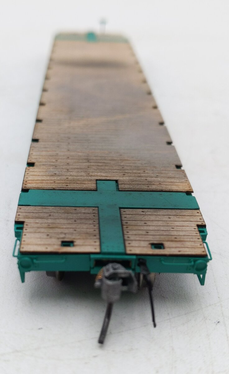 InterMountain 48709-11 HO Penn Central AAR 70 Ton  Flat Car #715945 Weathered/Box