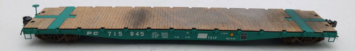 InterMountain 48709-11 HO Penn Central AAR 70 Ton  Flat Car #715945 Weathered/Box
