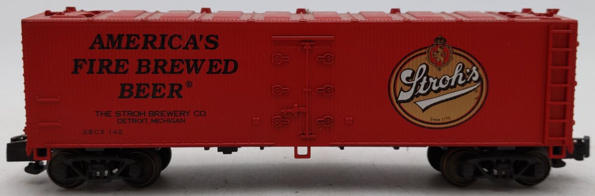 Crown Model Products SR-9003 S Strohs Beer Refrigerator Car/Box