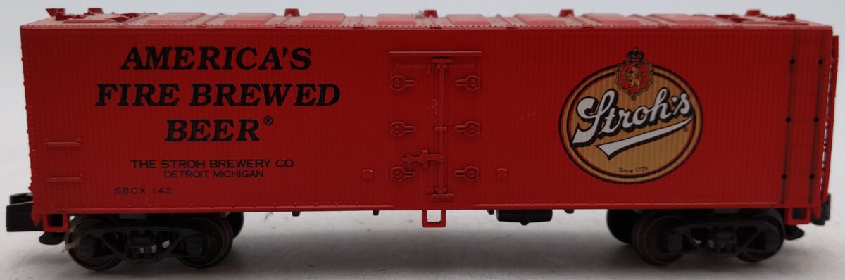 Crown Model Products SR-9003 S Strohs Beer Refrigerator Car/Box