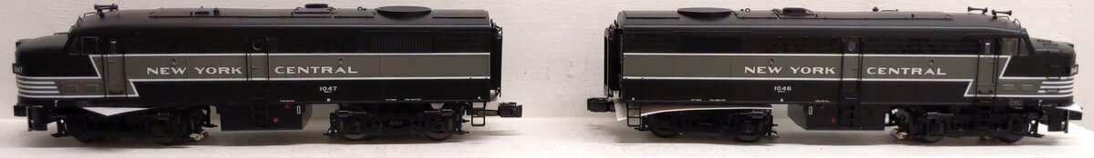 Lionel 6-24544 O NYC FA-2 AA Diesel Locomotive Set #1046/1047 MT/Box