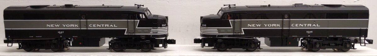Lionel 6-24544 O NYC FA-2 AA Diesel Locomotive Set #1046/1047 MT/Box
