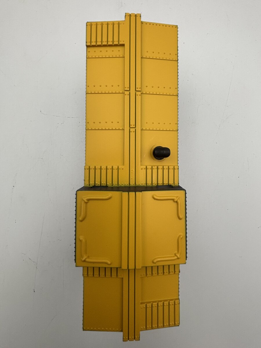 Lionel 6-16523 O Gauge Alaska Square Window Caboose LN/Box