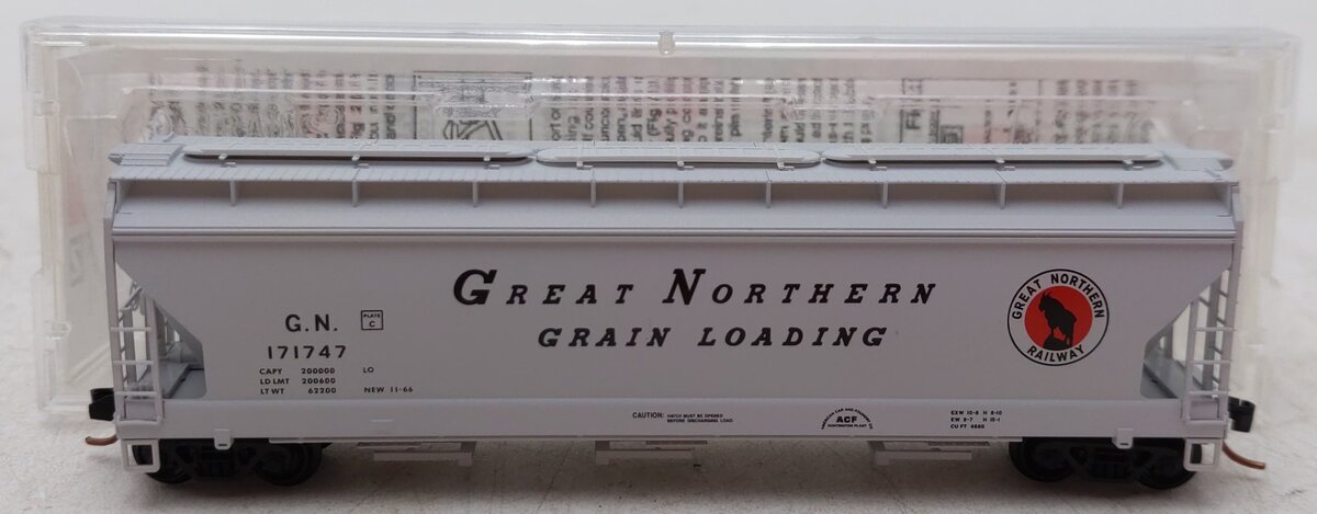 Micro-Trains 09400160 N Great Northern 3-Bay ACF Covered Hopper #171747