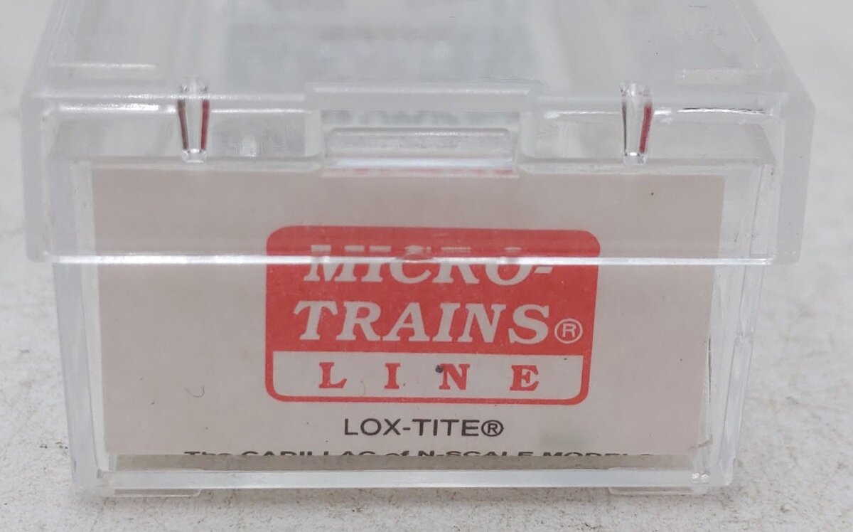 Micro-Trains 09400110 N Scale BNSF 3-Bay Centerflow Covered Hopper #422033