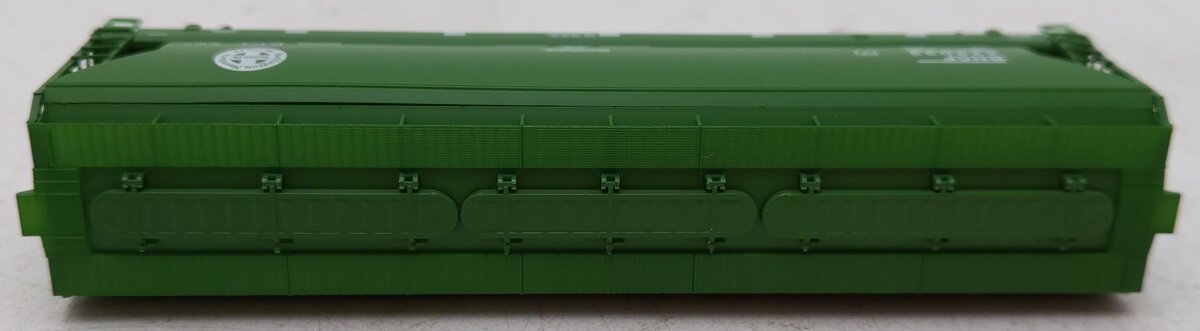 Micro-Trains 09400110 N Scale BNSF 3-Bay Centerflow Covered Hopper #422033