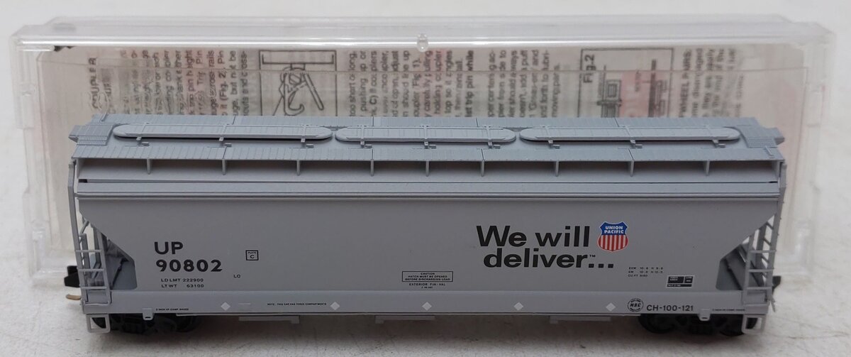 Micro-Trains 09400120 N Union Pacific 3-Bay Center Flow Covered Hopper #90802 VG/Box