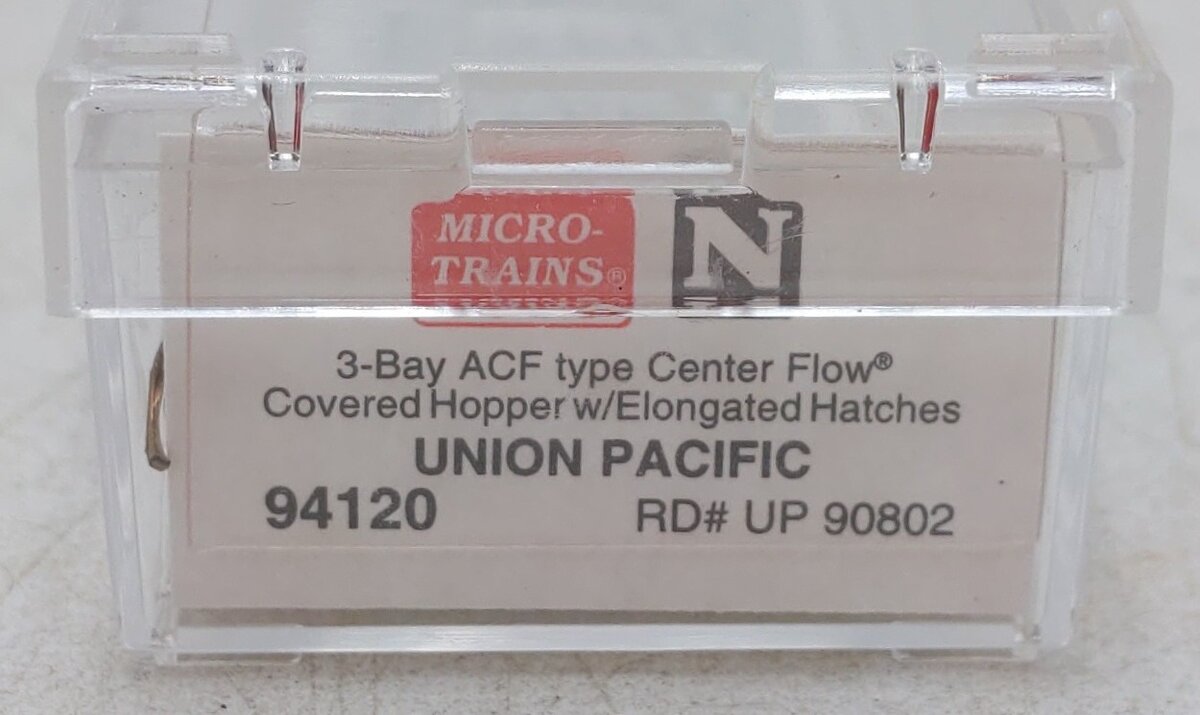 Micro-Trains 09400120 N Union Pacific 3-Bay Center Flow Covered Hopper #90802 VG/Box