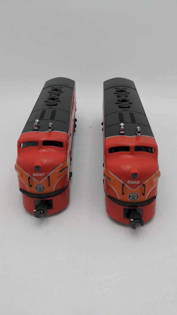 Lionel 6-8260 O Gauge Southern Pacific F3 AA Diesel Locomotive Set #8260/8262 EX/Box