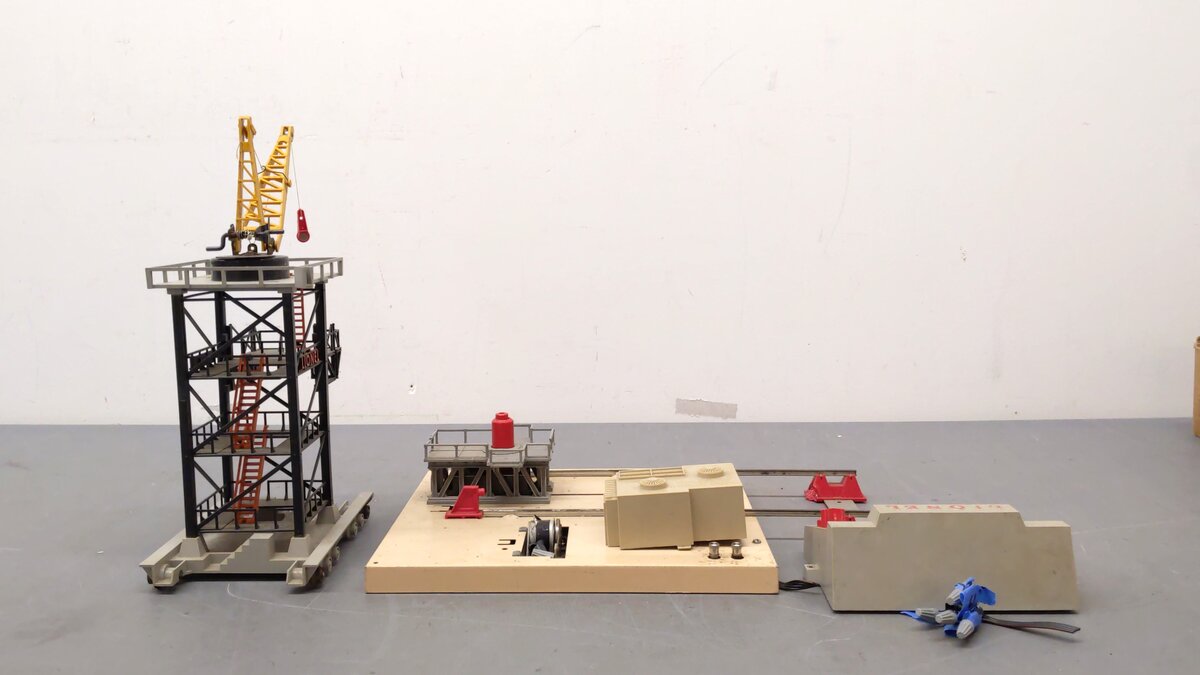 Lionel 175 Vintage O Operating Rocket Launcher Platform VG