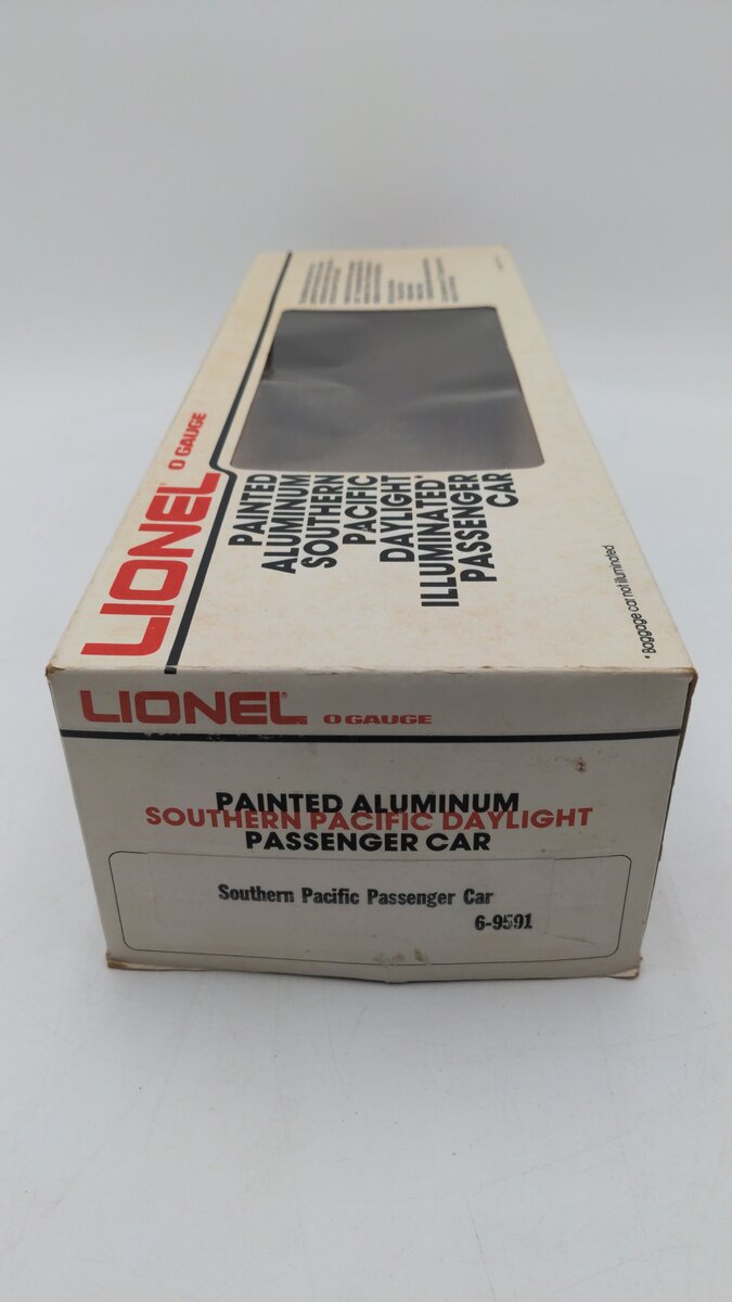 Lionel 6-9591 O Gauge Southern Pacific Daylight Aluminum Passenger Car LN/Box