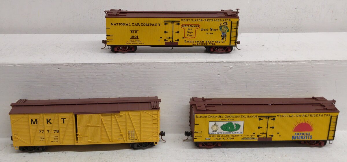 S-Helper S Scale Assorted Freight Cars #1801, 77778, 3700 [3] LN