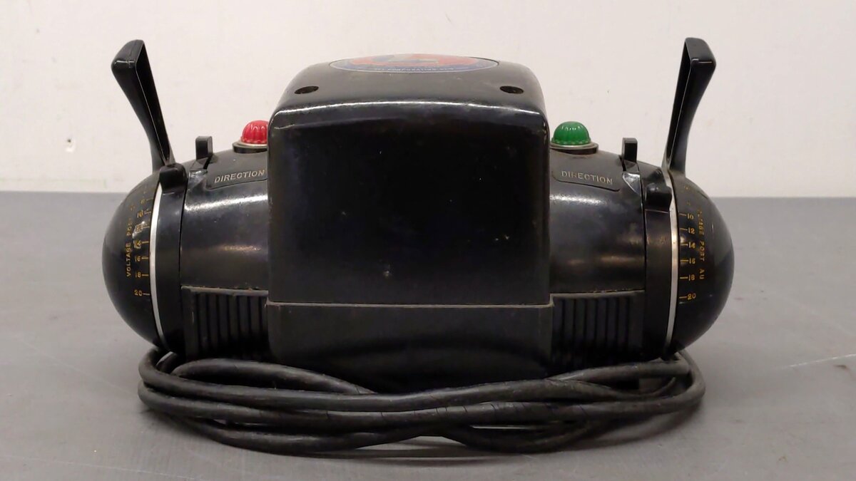 Lionel ZW O Gauge Vintage Trainmaster 275 Watt Transformer with Whistle VG