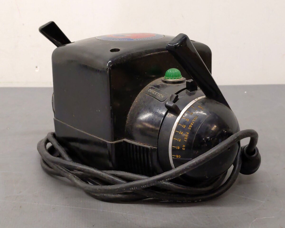 Lionel ZW O Gauge Vintage Trainmaster 275 Watt Transformer with Whistle VG