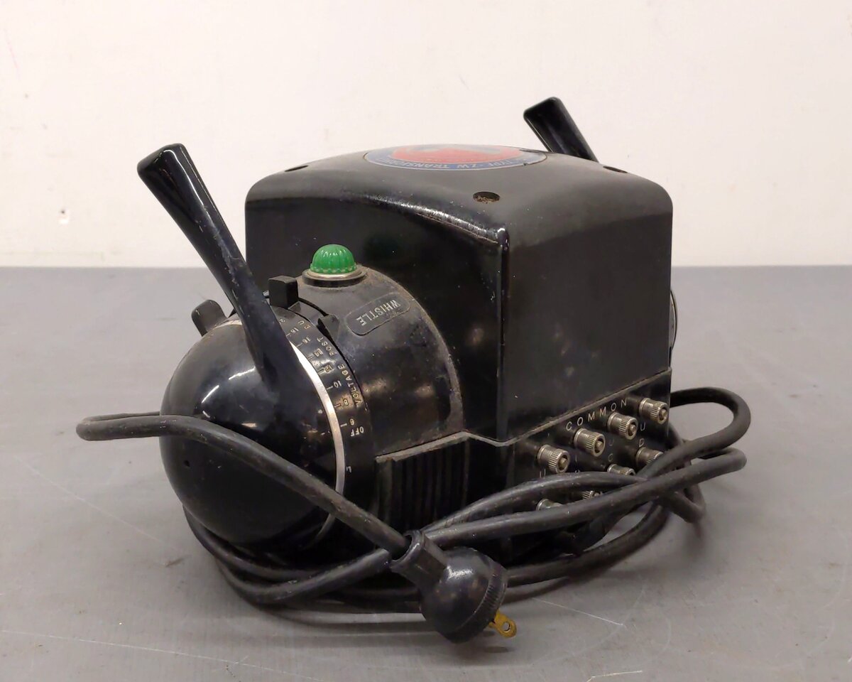 Lionel ZW O Gauge Vintage Trainmaster 275 Watt Transformer with Whistle VG