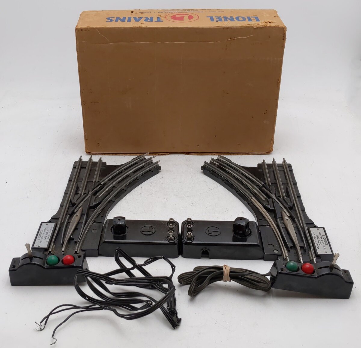 Lionel O22 Vintage O Left-Hand & Right-Hand Electric Remote Switches (Pair of 2) VG/Box