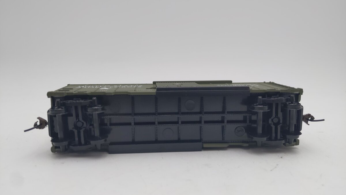 Model Power HO Scale 98665 US Army 40' Ammunition Box Car EX/Box