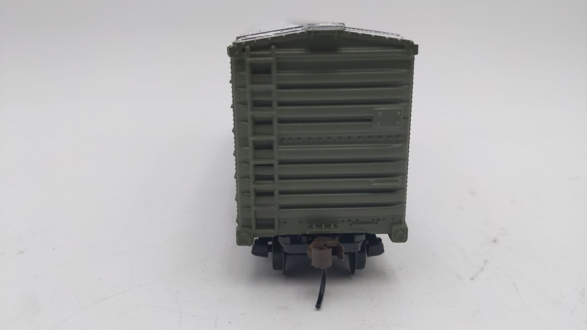 Model Power HO Scale 98665 US Army 40' Ammunition Box Car EX/Box