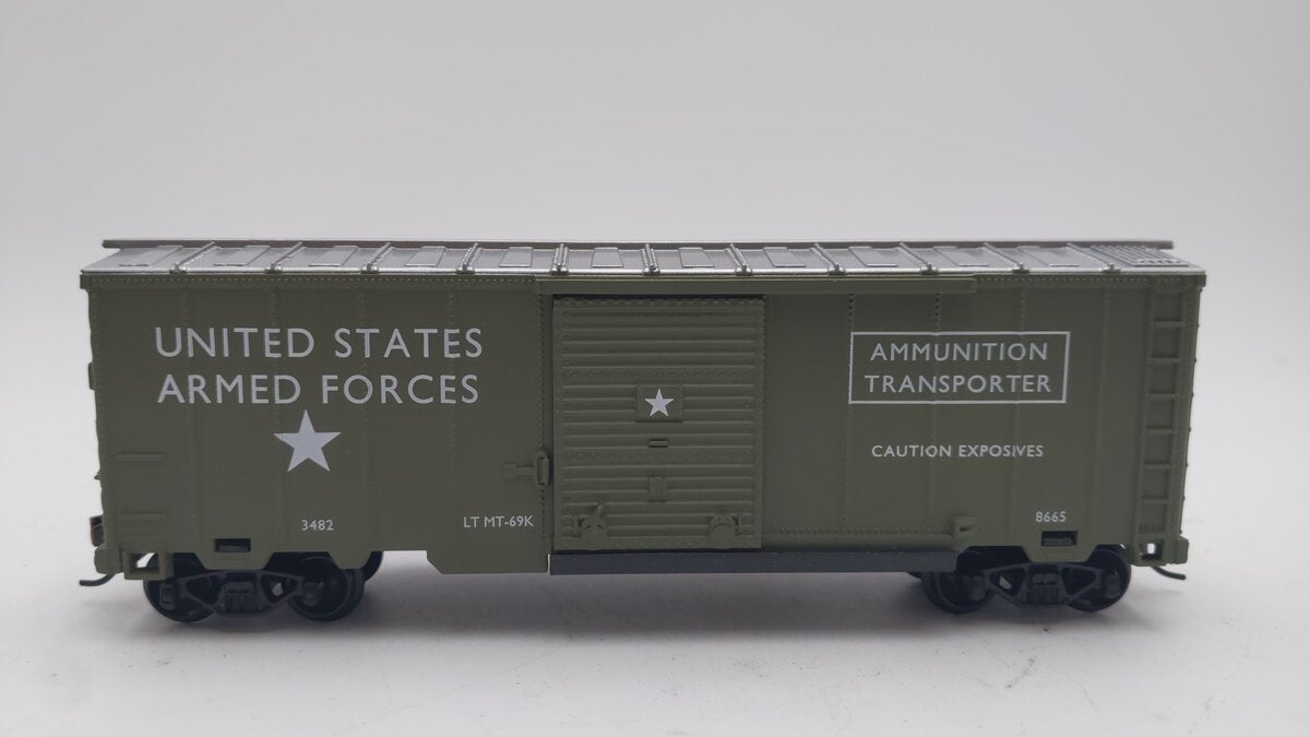 Model Power HO Scale 98665 US Army 40' Ammunition Box Car EX/Box