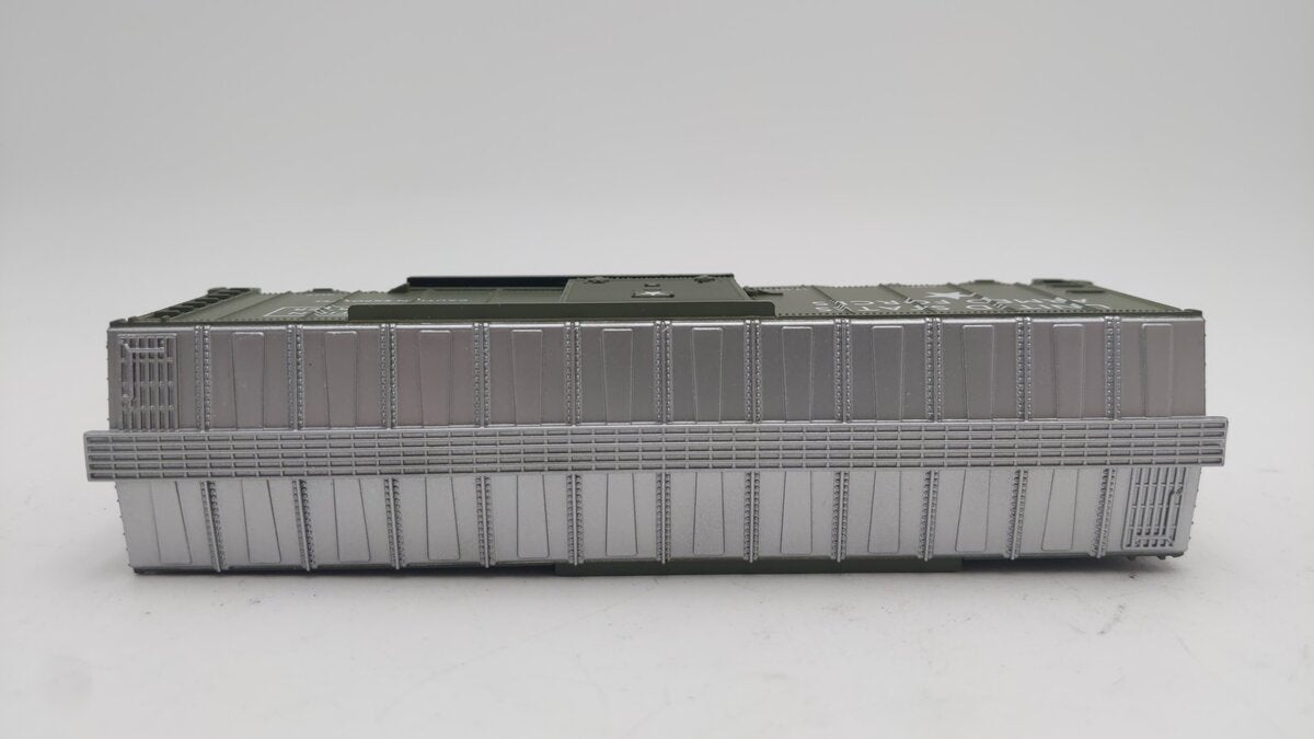 Model Power HO Scale 98665 US Army 40' Ammunition Box Car EX/Box