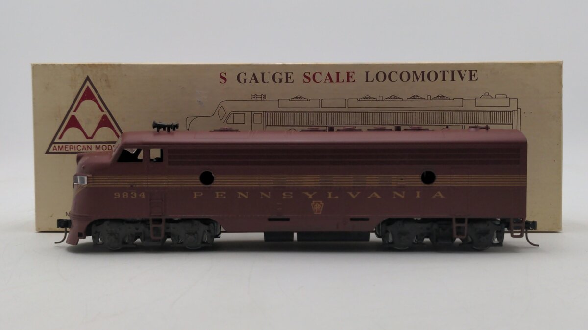 American Models 9834 S Scale PRR FP-7 Diesel Locomotive #9834 LN/Box
