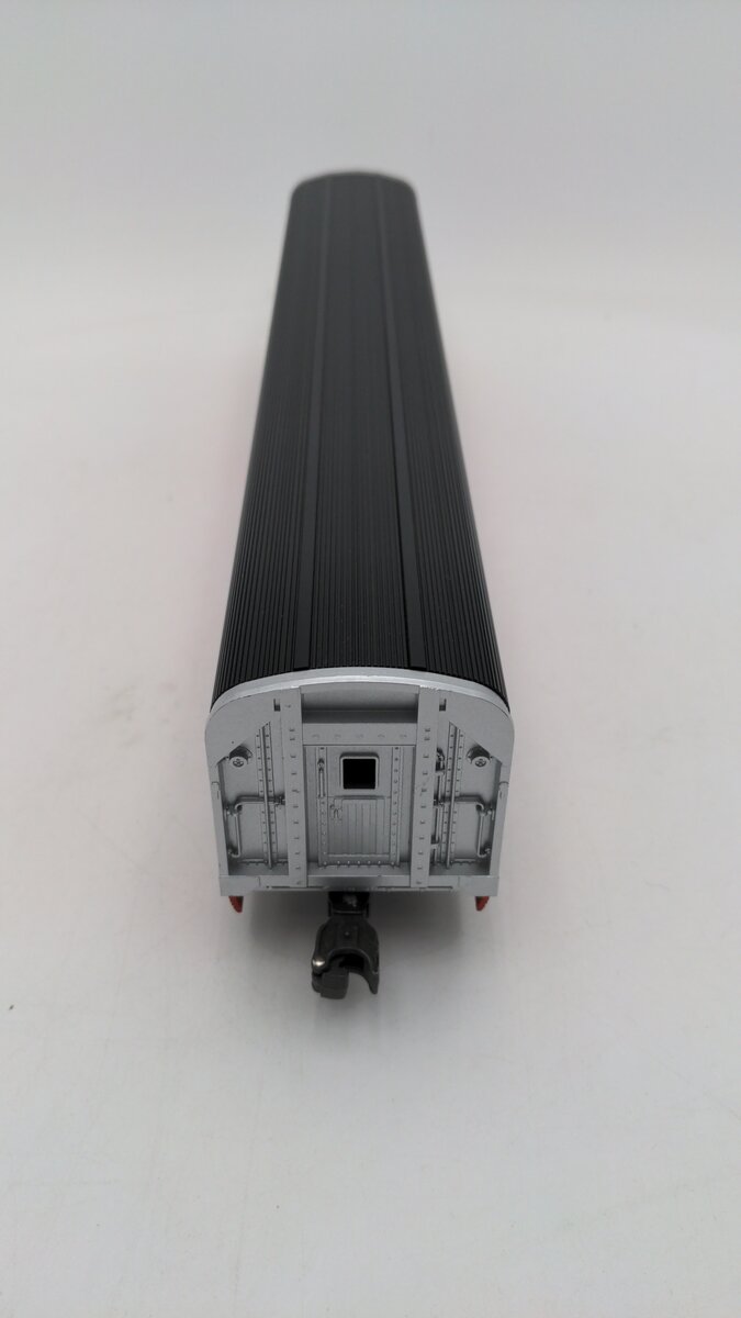 Lionel 6-9592 O Gauge Southern Pacific Daylight Aluminum Passenger Car LN/Box