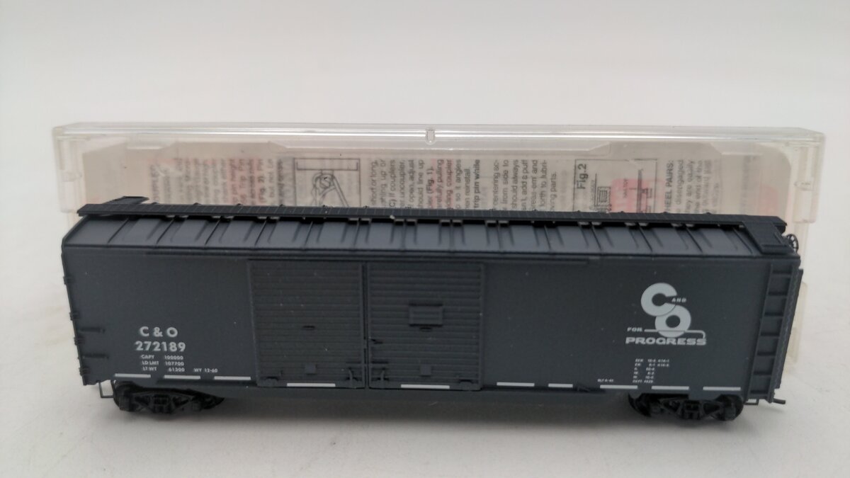 Micro-Trains 07800070 N Scale Chesapeake & Ohio Box Car #272189 EX/Box