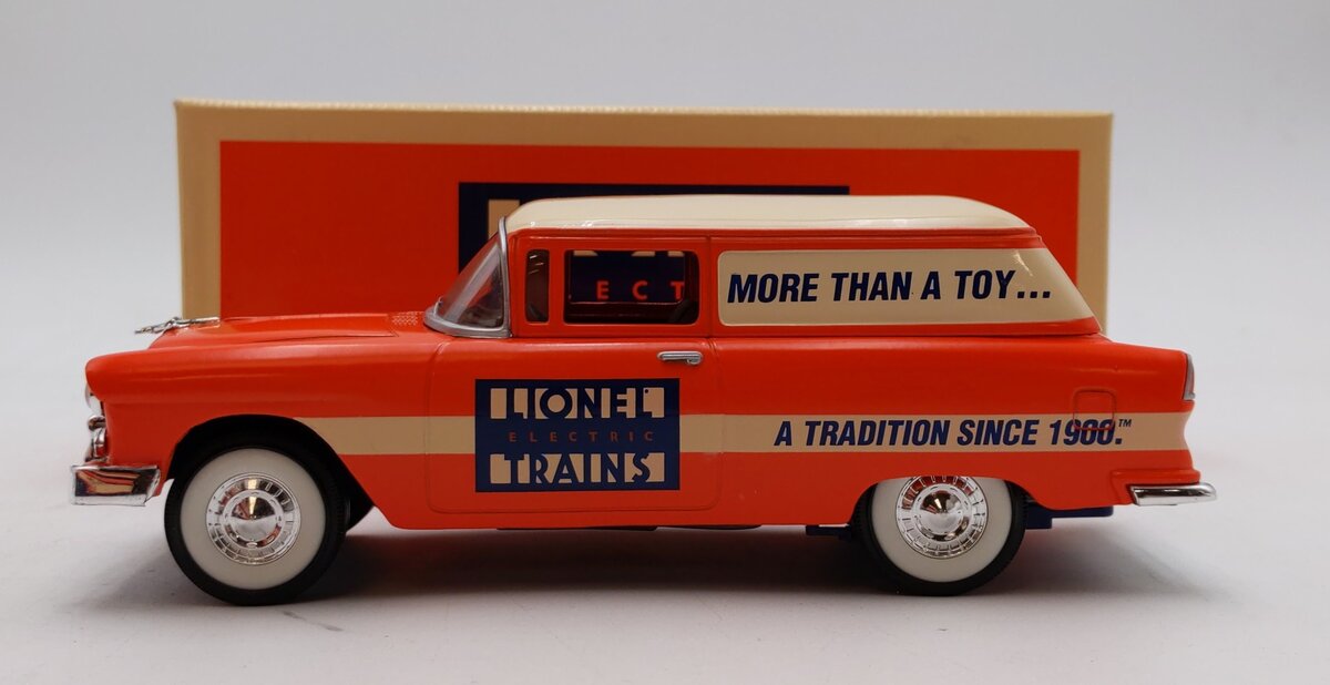 Lionel 303500 1:25 Lionel Electronic Trains 1955 Chevrolet Delivery Truck Bank NIB