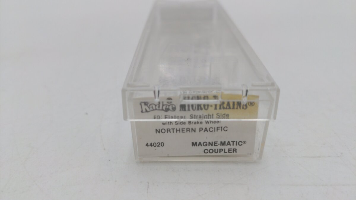 Micro-Trains 04400020 N Northern Pacific 50' Straight Side Flatcar #61002 EX/Box