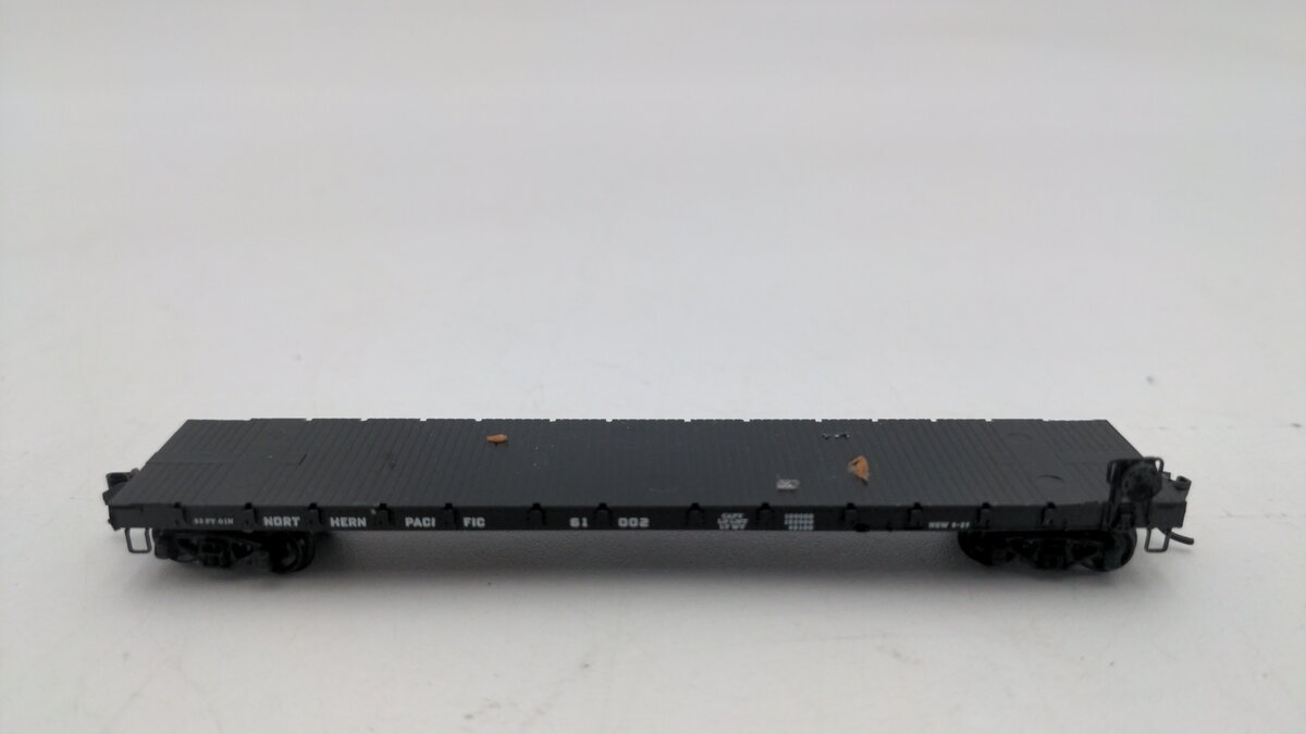 Micro-Trains 04400020 N Northern Pacific 50' Straight Side Flatcar #61002 EX/Box