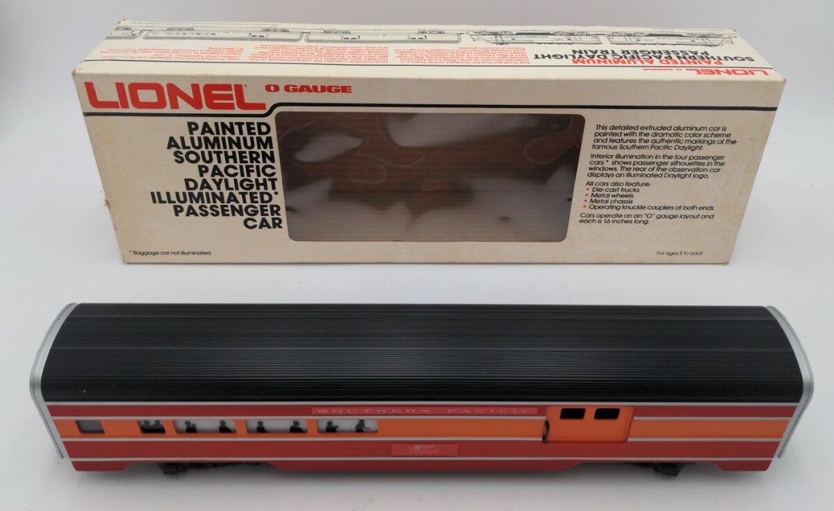 Lionel 6-9590 O Gauge Southern Pacific Daylight Illuminated Aluminum Combo Car EX/Box