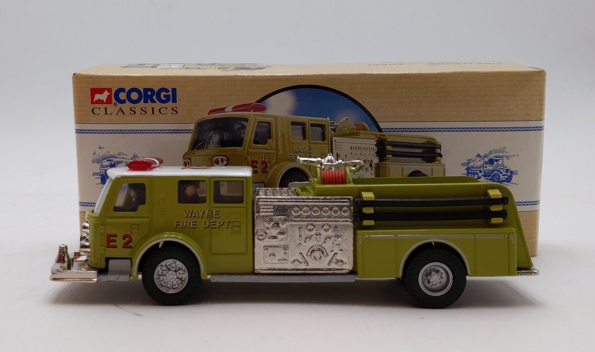 Corgi classic Fire Service 1:50 Scale 97393 American La France Wayne Fire Dept. NIB