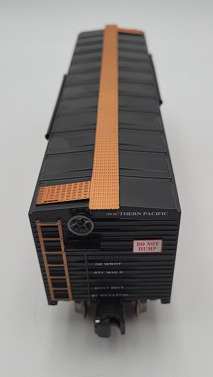 Menards 279-3981 O Southern Pacific Boxcar #5028 LN/Box