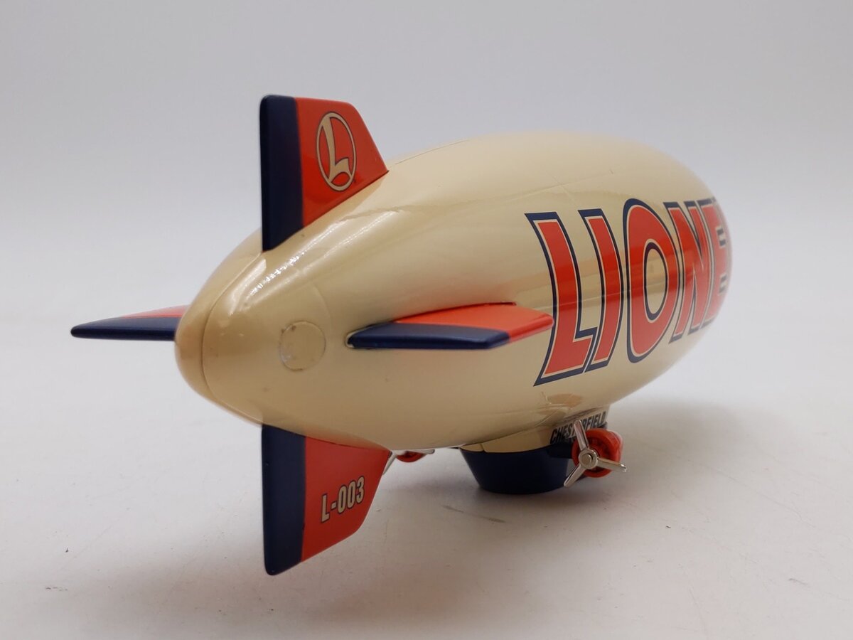 Lionel 390000 1:64 Eastwood Automobilia Die-Cast Metal Blimp NIB