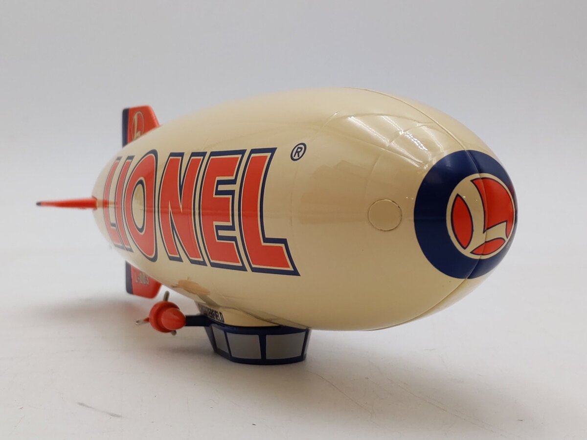 Lionel 390000 1:64 Eastwood Automobilia Die-Cast Metal Blimp NIB