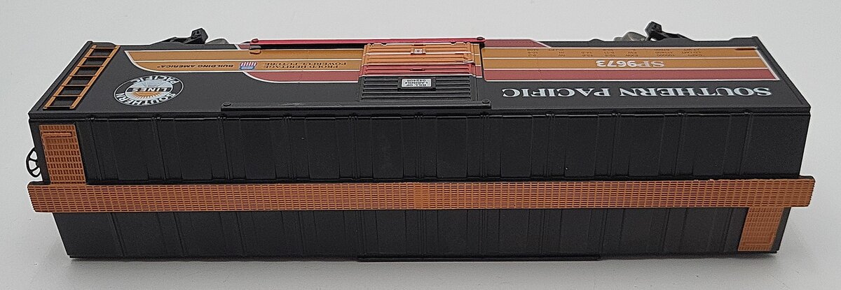 Menards 279-3981 O Southern Pacific Boxcar #9673 LN/Box