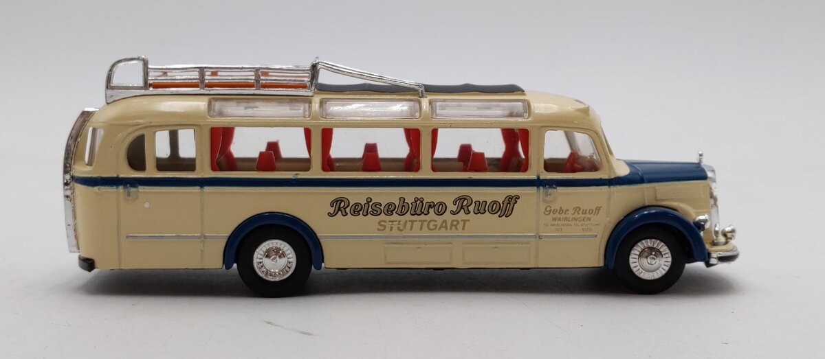 Matchbox 1:50 Scale DY-S 10 1950 Mercedes-Benz Diesel Omnibus Type 0-3500 NIB