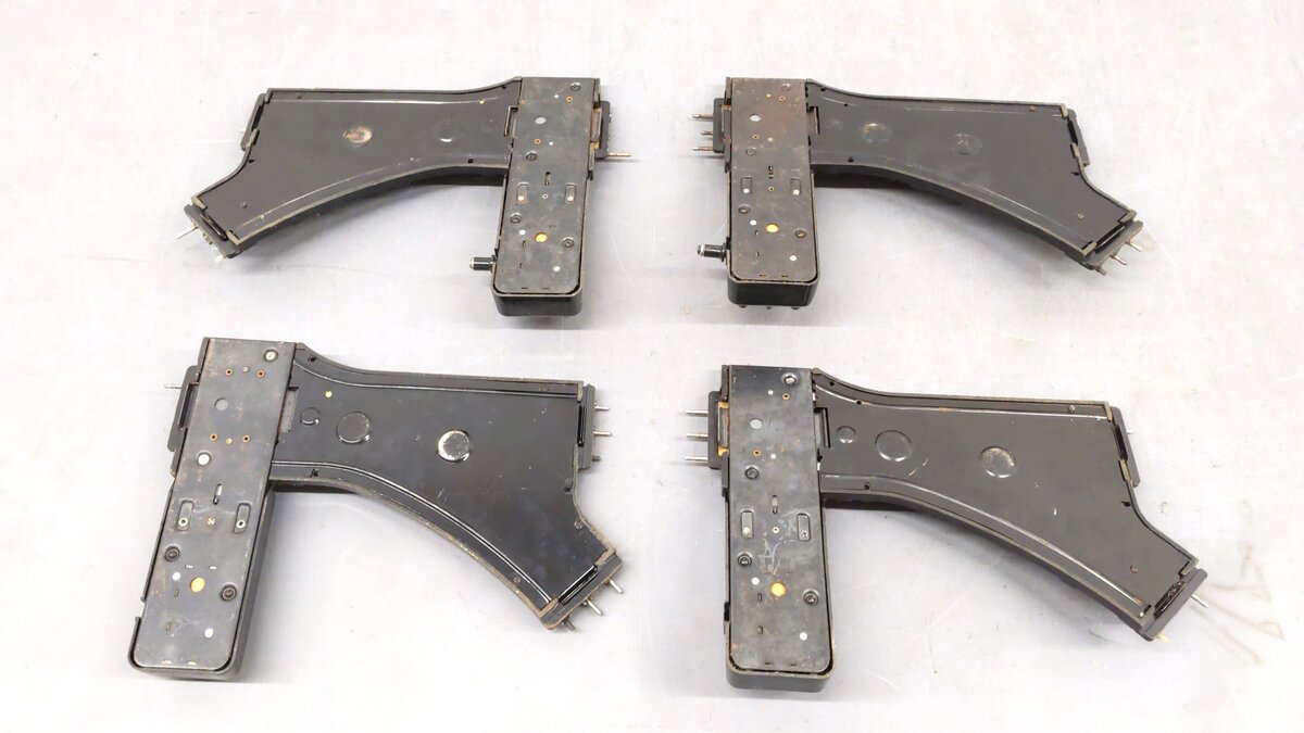 Lionel O22 [3] Left-Hand & [1] Right-Hand Electric Remote Switches [4]