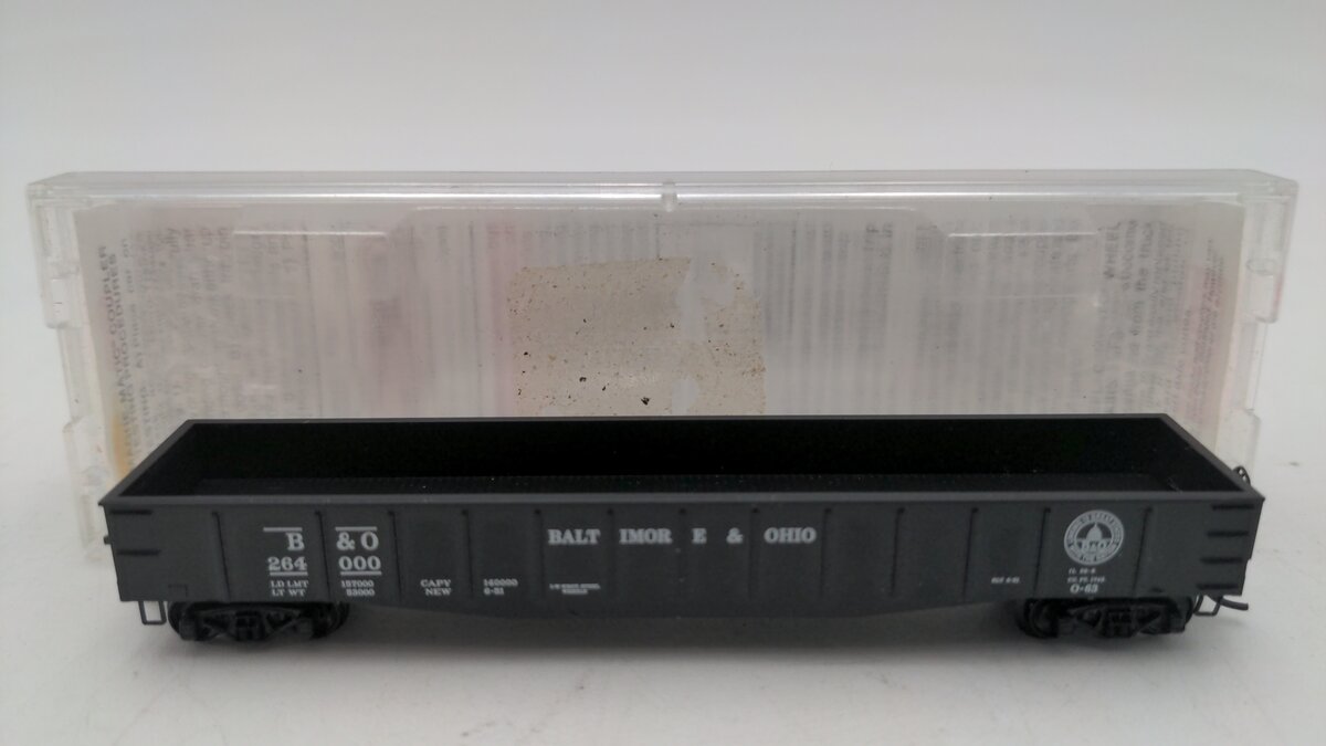 Micro-Trains 10500030 N B&O 50' 14 Panel Steel Fishbelly Side Gondola #264000 EX/Box