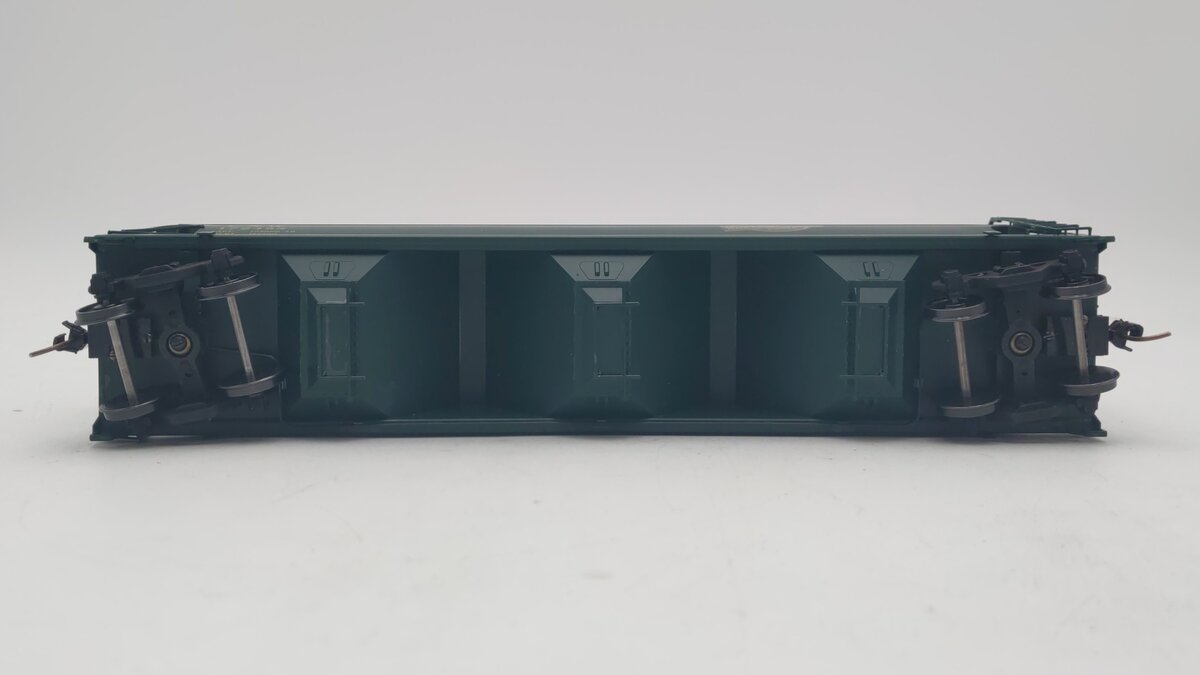 Pacific Rail CH-660 S Scale CNW 3-Bay Covered Hopper #172495 EX/Box