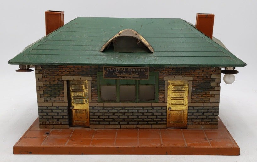 American Flyer 102 Vintage Standard Gauge Lighted Central Station